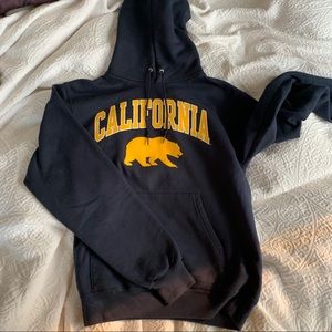 Calirfornia golden bears college navy sweatshirt